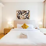 Tranquil 2 Bedroom Suite In Bluewaters By Livbnb